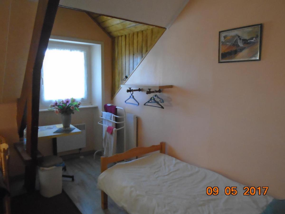 Bed and Breakfast La Mare Aux Fees Юэльгоа Экстерьер фото